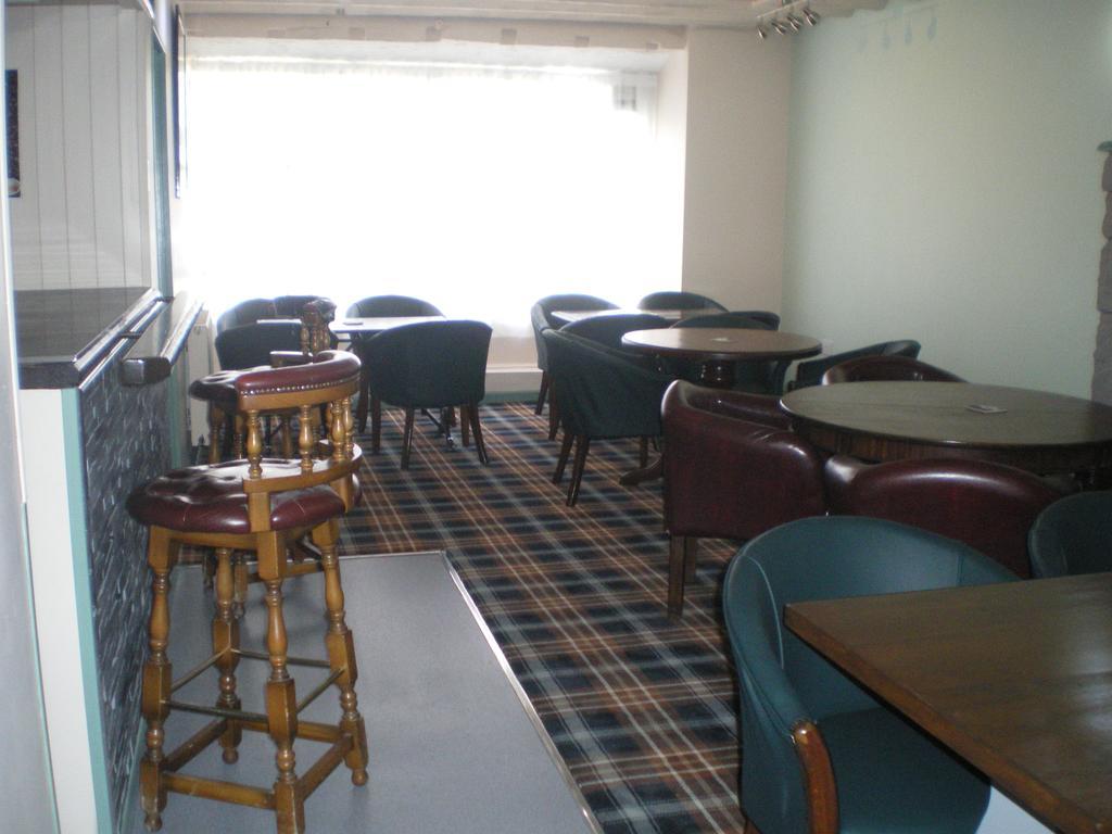 Crown Hotel Pwllheli Eksteriør bilde