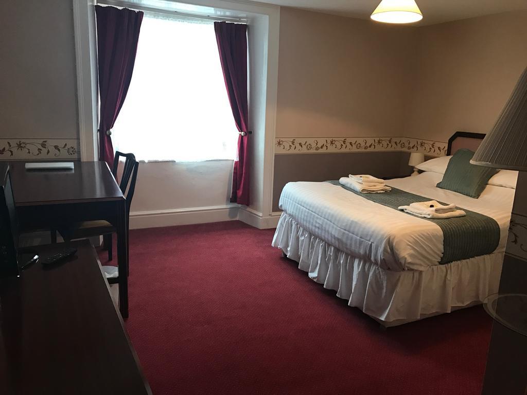 Crown Hotel Pwllheli Eksteriør bilde