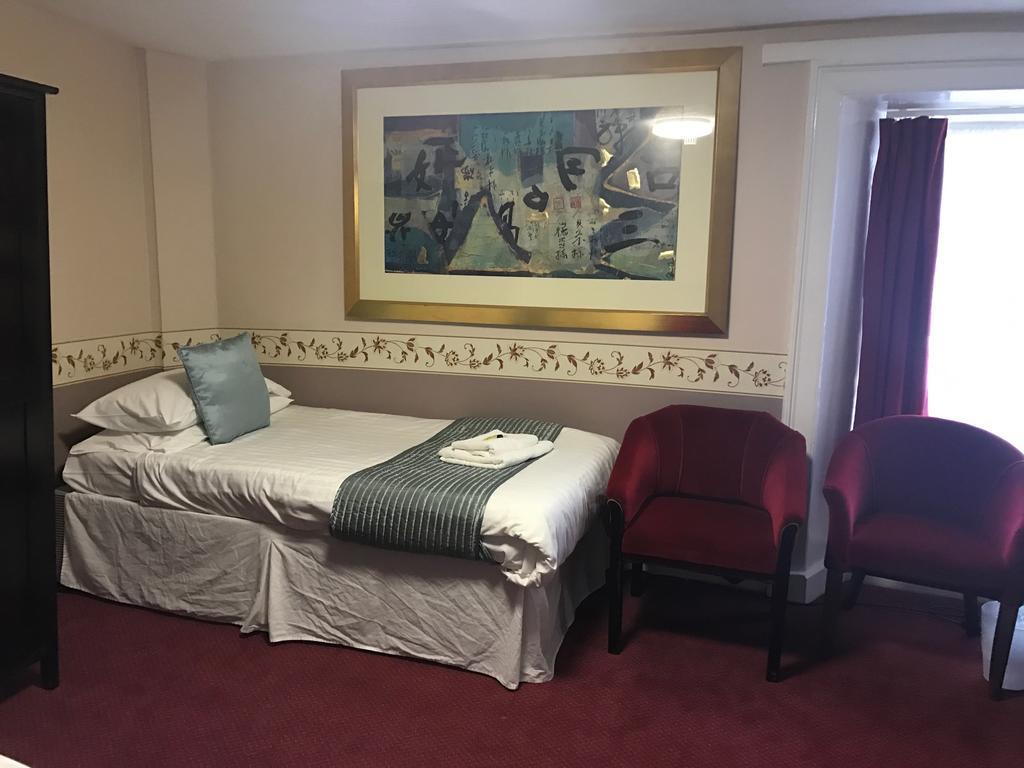 Crown Hotel Pwllheli Eksteriør bilde