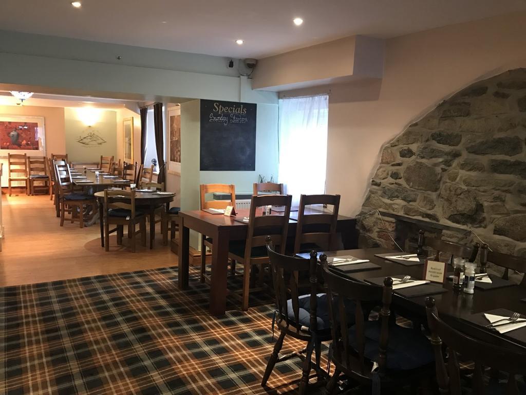 Crown Hotel Pwllheli Eksteriør bilde